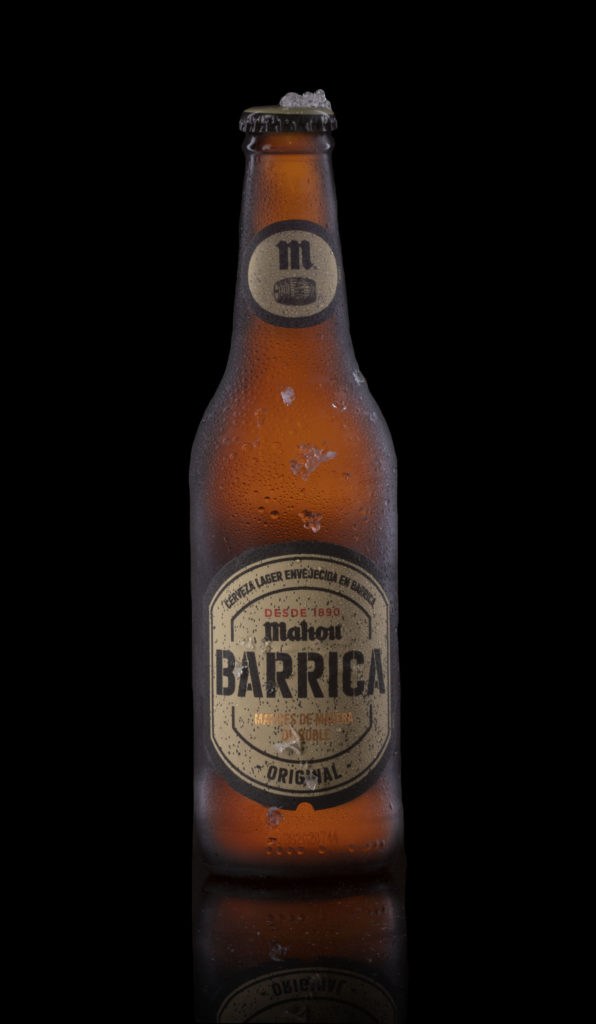 fotografía botella de cerveza